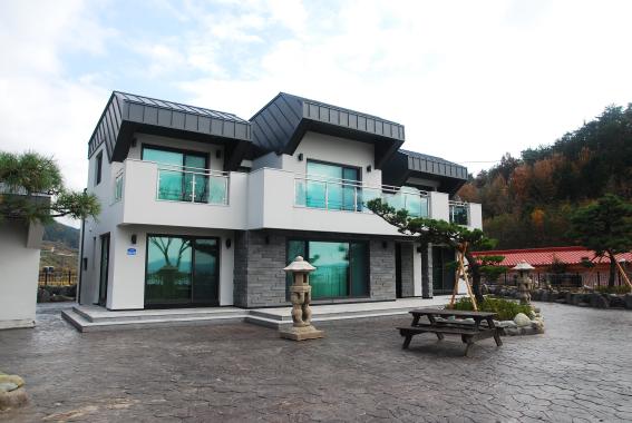 경남 남해군이 올해 가장 아름다운 건축물로 선정한 임정윤씨의 주택